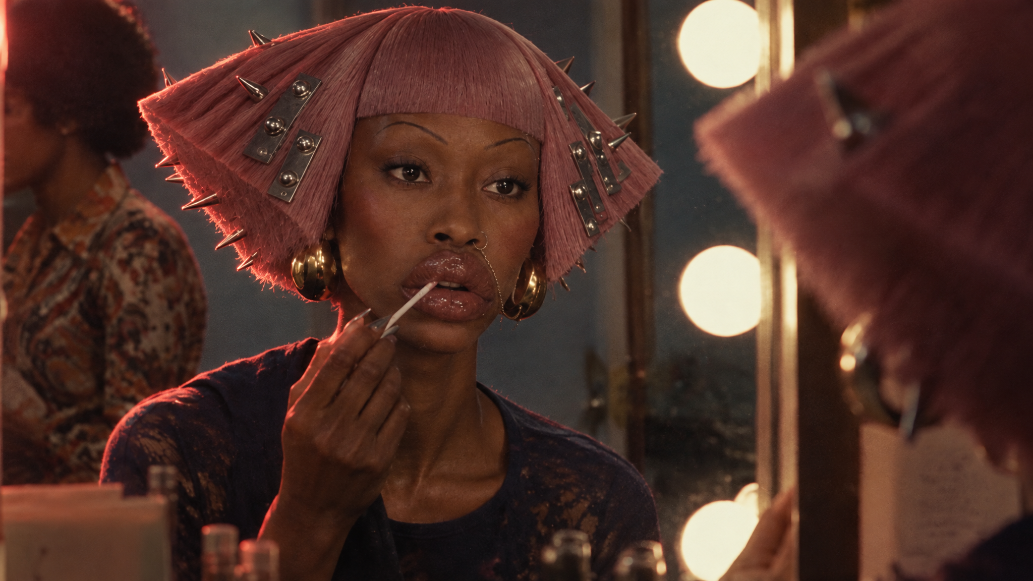 Wig portrait: Original, matching close-up